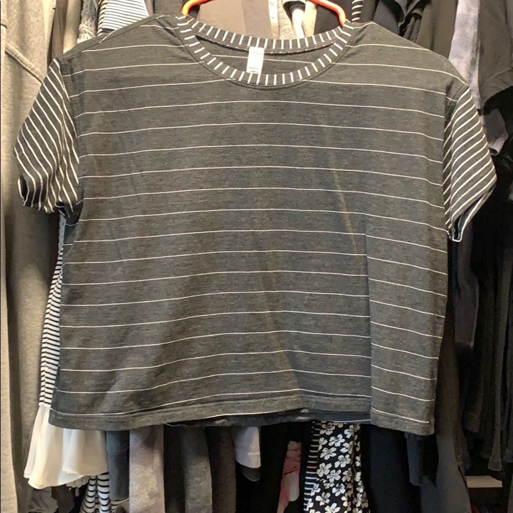 Lululemon Cropped T
